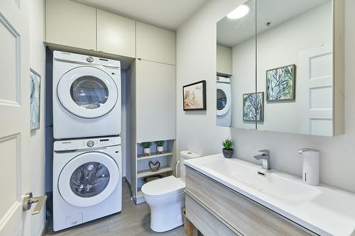 Powder room - 1208-8355 Boul. St-Laurent, Brossard, QC - Indoor Photo Showing Laundry Room