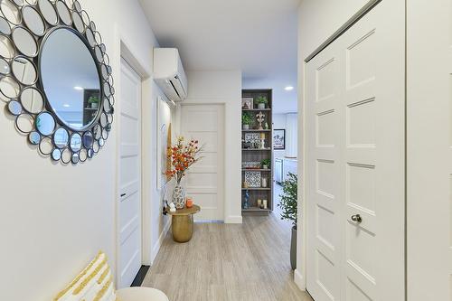 Hall - 1208-8355 Boul. St-Laurent, Brossard, QC - Indoor Photo Showing Other Room