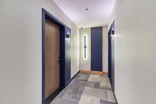 Passageway - 1208-8355 Boul. St-Laurent, Brossard, QC - Indoor Photo Showing Other Room