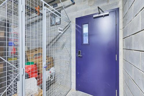 Storage - 1208-8355 Boul. St-Laurent, Brossard, QC - Indoor Photo Showing Bathroom