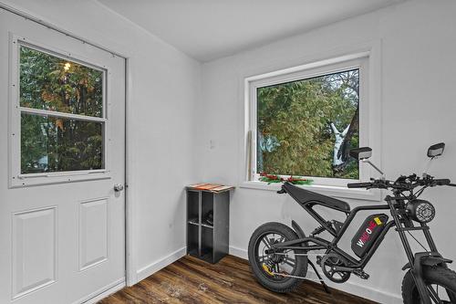 Hall d'entrée/Vestibule - 1581  - 1583 Rue Murray, Sainte-Agathe-Des-Monts, QC - Indoor Photo Showing Other Room