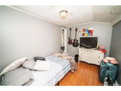 2 Hillcourt Dr, Fredericton, NB 