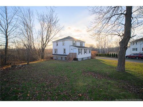 2 Hillcourt Dr, Fredericton, NB 