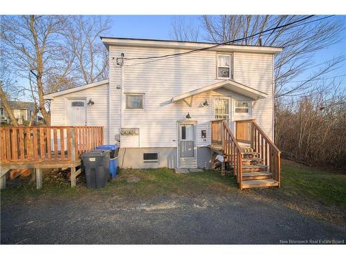 2 Hillcourt Dr, Fredericton, NB 