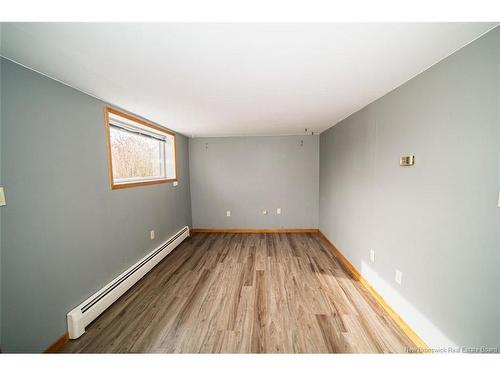 2 Hillcourt Dr, Fredericton, NB 