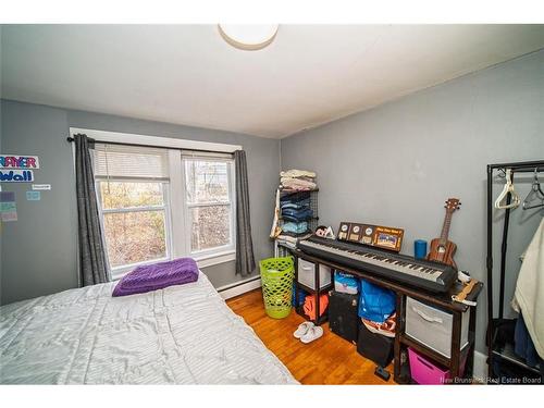 2 Hillcourt Dr, Fredericton, NB 