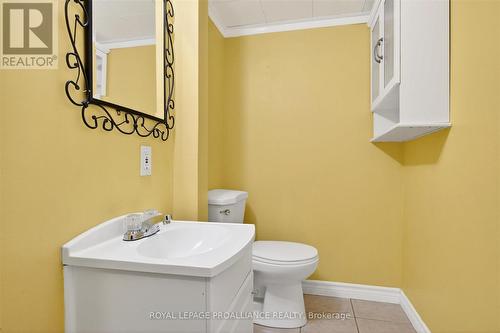 543 Howden Street, Peterborough (Otonabee Ward 1), ON - Indoor Photo Showing Bathroom