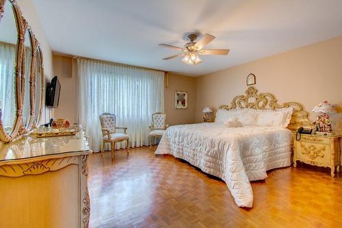 Chambre à coucher - 44 Rue Bourassa, Granby, QC - Indoor Photo Showing Bedroom