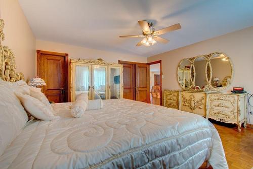 Chambre à coucher - 44 Rue Bourassa, Granby, QC - Indoor Photo Showing Bedroom