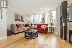 220 - 80 HARRISON GARDEN BOULEVARD  Toronto, ON M2N 7E3