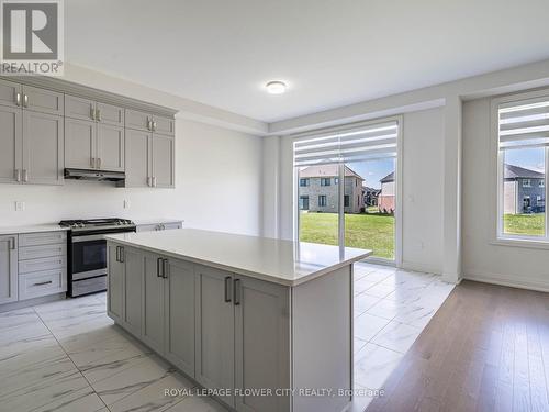 26 Hummingbird Grove, Adjala-Tosorontio, ON - Indoor Photo Showing Kitchen