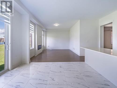 26 Hummingbird Grove, Adjala-Tosorontio, ON - Indoor Photo Showing Other Room