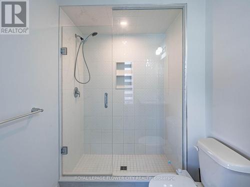 26 Hummingbird Grove, Adjala-Tosorontio, ON - Indoor Photo Showing Bathroom
