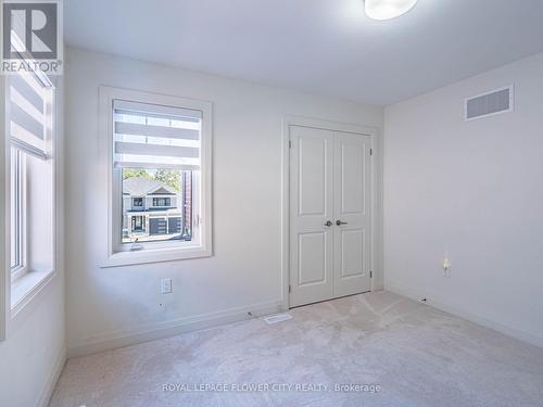 26 Hummingbird Grove, Adjala-Tosorontio, ON - Indoor Photo Showing Other Room