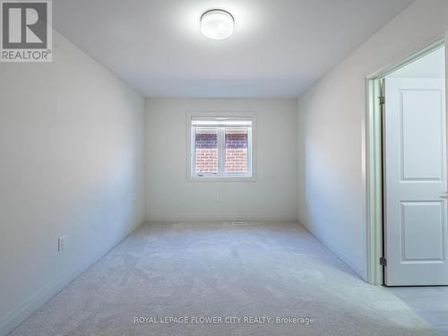 26 Hummingbird Grove, Adjala-Tosorontio, ON - Indoor Photo Showing Other Room