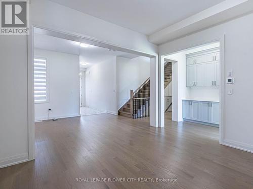 26 Hummingbird Grove, Adjala-Tosorontio, ON - Indoor Photo Showing Other Room