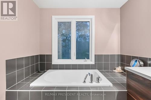 11 Oliana Way, Brampton, ON - Indoor Photo Showing Bathroom