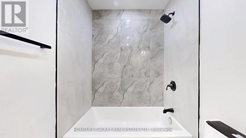 1882 Shadybrook Drive, Pickering, ON - Indoor Photo Showing Bathroom