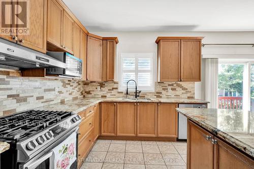 26 Peacock Crescent, Ajax, ON - Indoor Photo Showing Kitchen With Double Sink With Upgraded Kitchen