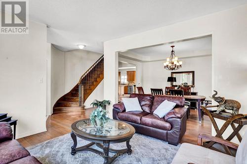26 Peacock Crescent, Ajax, ON - Indoor Photo Showing Living Room