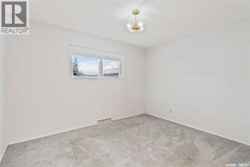 1516 Isabella Street E, Saskatoon, SK - Indoor Photo Showing Other Room