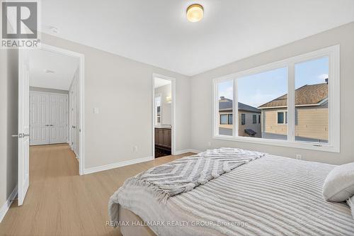 Primary bedroom - 258 Sapling Grove, Ottawa, ON - Indoor Photo Showing Bedroom