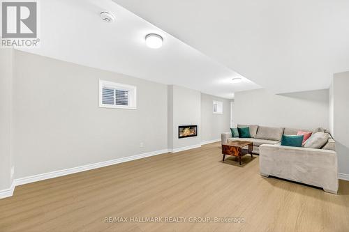 258 Sapling Grove, Ottawa, ON - Indoor