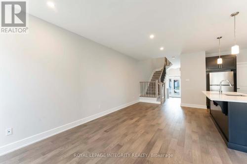 1166 Cope Drive, Ottawa, ON - Indoor Photo Showing Kitchen