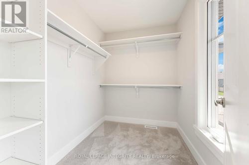 1166 Cope Drive, Ottawa, ON - Indoor With Storage