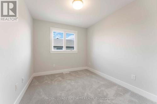1166 Cope Drive, Ottawa, ON - Indoor Photo Showing Other Room