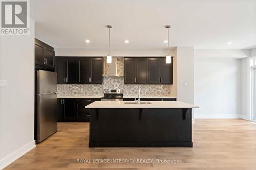 1166 Cope Drive, Ottawa, ON - Indoor Photo Showing Kitchen With Upgraded Kitchen