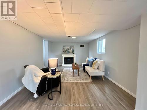 16 Lee Avenue, Belleville (Belleville Ward), ON - Indoor With Fireplace