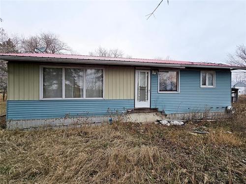 7087 22 Rd, Morris, MB 