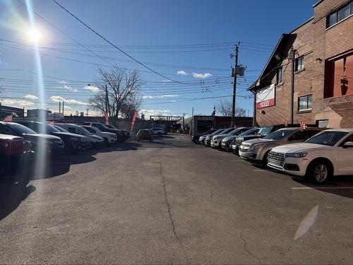 Commerce - 10355 Av. Armand-Lavergne, Montréal (Montréal-Nord), QC 