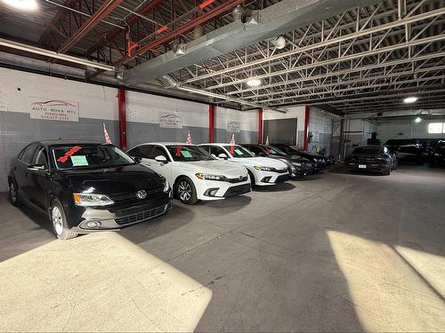 Commerce - 10355 Av. Armand-Lavergne, Montréal (Montréal-Nord), QC 