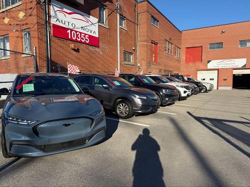 Commerce - 10355 Av. Armand-Lavergne, Montréal (Montréal-Nord), QC 