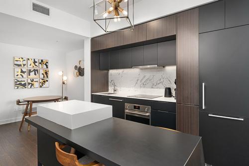 Cuisine - 3608-1188 Rue St-Antoine O., Montréal (Ville-Marie), QC - Indoor