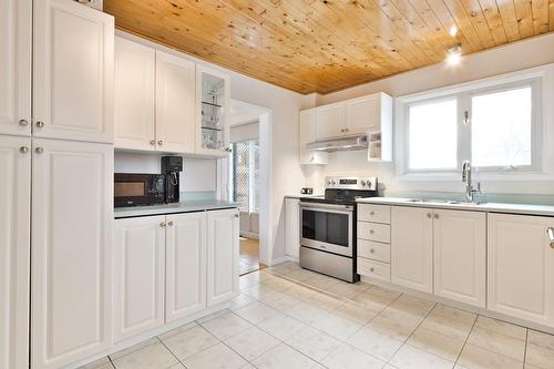 Kitchen - 1296 Av. De Gentilly, Chambly, QC - Indoor Photo Showing Kitchen