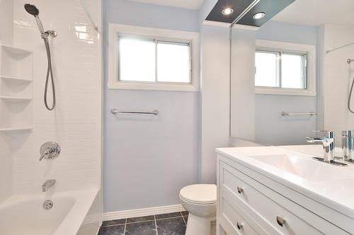 Bathroom - 1296 Av. De Gentilly, Chambly, QC - Indoor Photo Showing Bathroom