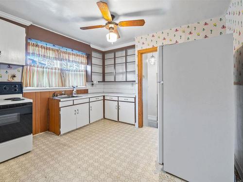 11 Harbour Drive, Dartmouth, NS 