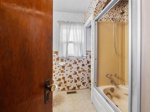 11 Harbour Drive, Dartmouth, NS 