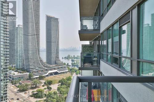 2504 - 2230 Lake Shore Boulevard W, Toronto, ON - Outdoor With Facade