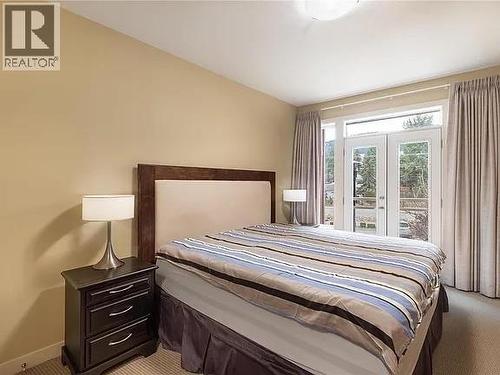 7343 Okanagan Landing Road Unit# 2204, Vernon, BC - Indoor Photo Showing Bedroom