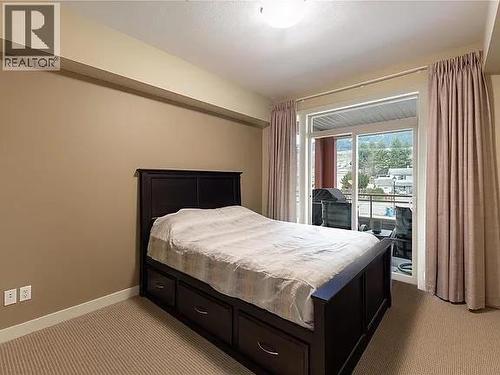 7343 Okanagan Landing Road Unit# 2204, Vernon, BC - Indoor Photo Showing Bedroom