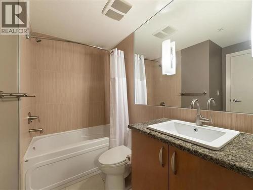 7343 Okanagan Landing Road Unit# 2204, Vernon, BC - Indoor Photo Showing Bathroom