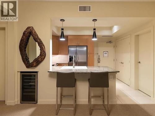 7343 Okanagan Landing Road Unit# 2204, Vernon, BC - Indoor Photo Showing Kitchen With Upgraded Kitchen