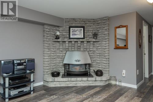 42 Balmoral Crescent, North Bay (Ferris), ON - Indoor With Fireplace