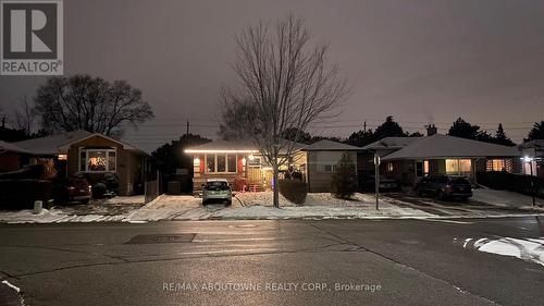 Main - 1601 Sandgate Crescent, Mississauga, ON - Outdoor