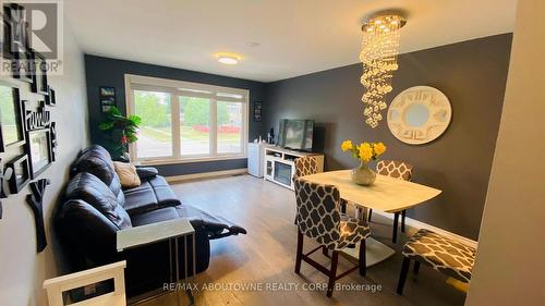 Main - 1601 Sandgate Crescent, Mississauga, ON - Indoor