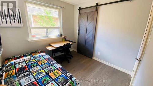 Main - 1601 Sandgate Crescent, Mississauga, ON - Indoor